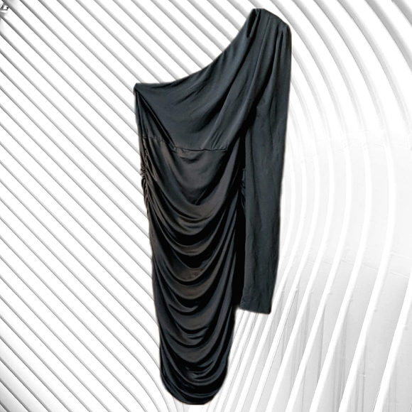 bebe Dresses & Skirts - Spandex Cage Back BeBe Strapless Little Black Dress